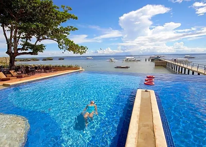 Resort 1521 Mactan Resort 3*