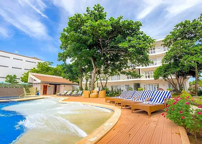 1521 Mactan Resort 3*
